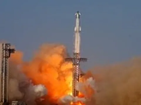 SpaceX bí mật nộp đơn IPO, hứa hẹn thương vụ lên sàn lớn nhất lịch sử