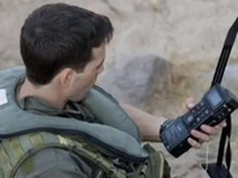 Thiết bị ‘tàng hình’ giúp sĩ quan Mỹ sống sót 48 giờ giữa lãnh thổ Iran