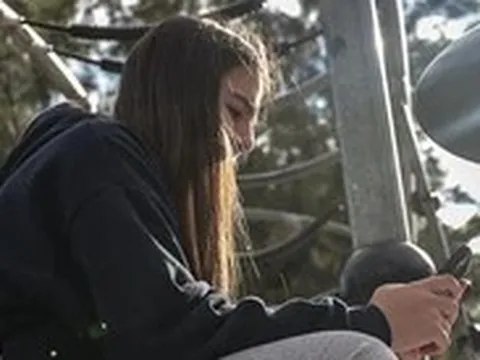 Hy Lạp siết mạng xã hội, cấm người dùng dưới 15 tuổi