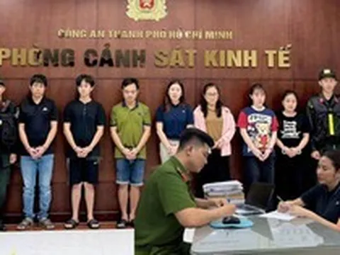 Gần 100 trinh sát đồng loạt khám xét khẩn cấp 6 địa điểm, bắt bà chủ công ty Lê Thị Thùy Trang SN 1977