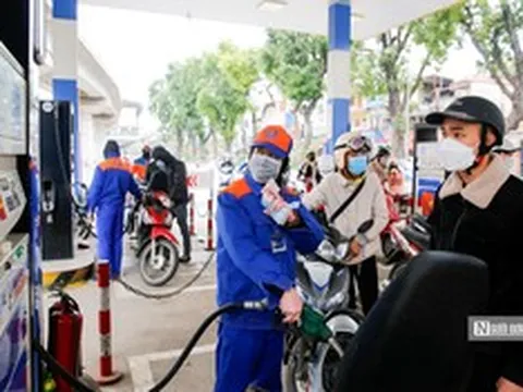 Từ 15h ngày 23/4, giá xăng dầu đồng loạt giảm