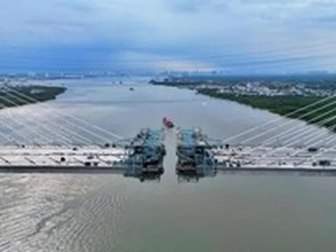 Việt Nam sắp sở hữu cầu dây văng nhịp chính 300m với tĩnh không thông thuyền cao kỷ lục chưa từng có trong lịch sử
