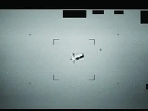 Lầu Năm Góc đã công bố một kho lưu trữ tài liệu về UFO