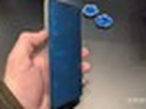 Đã từng rất thích màn hình điện thoại Samsung nhưng giờ đây tôi "không chịu nổi" nữa: Nó khiến tôi đau mắt