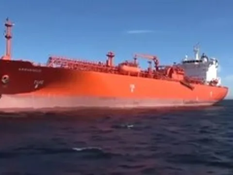 Nga cáo buộc âm mưu khủng bố tàu chở khí đốt bằng thủy lôi NATO