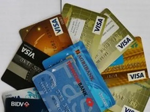Chiêu lừa đảo tinh vi trên thẻ ngân hàng, hàng triệu người cần cảnh giác