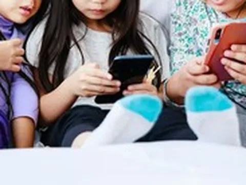 Meta, TikTok, Snapchat, YouTube chi 27 triệu USD dàn xếp vụ kiện gây hại học sinh
