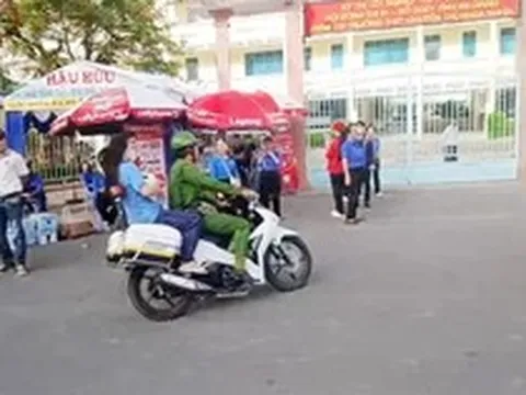 Nữ sinh ngủ quên, vắng mặt ở điểm thi tốt nghiệp THPT, công an tức tốc đến tận nhà đón đi