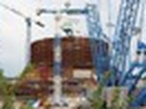 Nga đặt vật thể nặng 120 tấn vào "kỳ quan hạt nhân" hơn 50 năm tuổi: Sau này có thảm họa cũng không lo