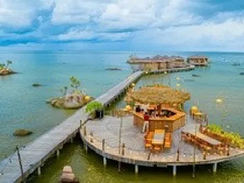 Cưỡng chế 9 căn bungalow xây dựng trái phép ở Phú Quốc