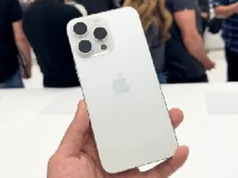 Bất ngờ chiếc iPhone cũ được cho là “đáng mua nhất” hiện nay