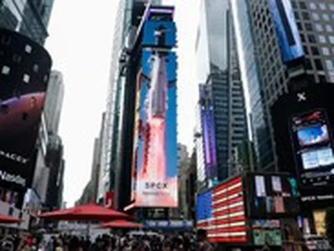 SpaceX lần đầu phát hành trái phiếu sau IPO, báo có hơn 100 tỉ USD tiền mặt
