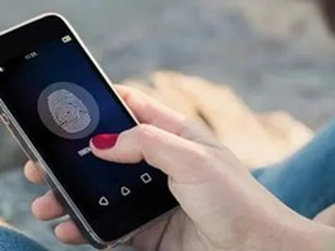 Cảnh báo quan trọng tới tất cả người dân đang sử dụng vân tay hay khuôn mặt mở điện thoại