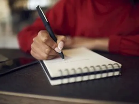 Kết nối Whoop với Claude để "tìm" đồng nghiệp khiến bản thân tổn thọ, phát minh của một kỹ sư gây bão mạng xã hội