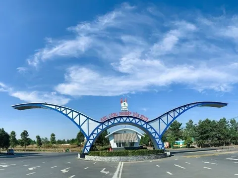 CHIẾN LƯỢC MỞ RỘNG KCN TÂN BÌNH (BÌNH DƯƠNG CŨ): ĐỊNH HÌNH LẠI CƠ CẤU CÔNG NGHIỆP VÀ NGUỒN NHÂN LỰC PHÍA BẮC TP.HCM