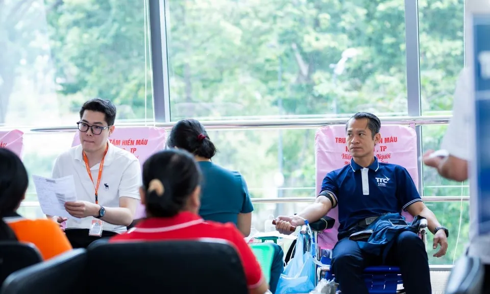 15 năm chương trình hiến máu tình nguyện “Niềm vui từ lòng nhân ái”